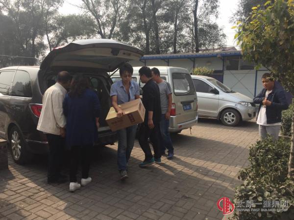 項(xiàng)管處兩節(jié)慰問工地