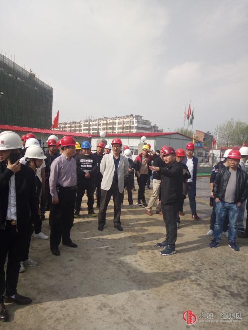 建設(shè)單位組織施工、監(jiān)理單位對(duì)項(xiàng)目管理公司阜南縣第五小學(xué)項(xiàng)目進(jìn)行觀摩學(xué)習(xí)